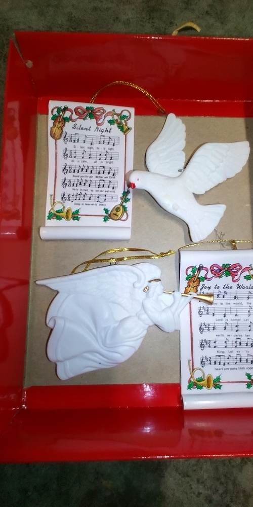 4 piece Ornaments